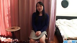 Móng xx gai dep tay cô gái ngón tay