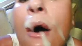 Chó đổ trang phục củ ...