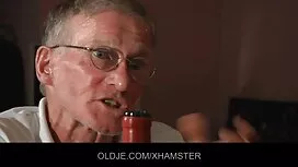 Mát-xa đã quyết định ...